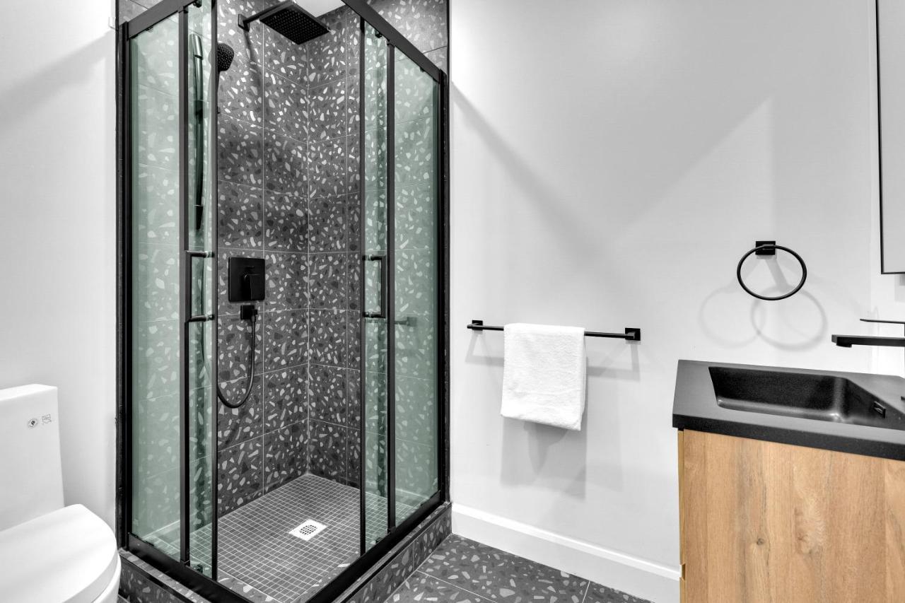 Deluxe Suites Downtown מונטריאול מראה חיצוני תמונה