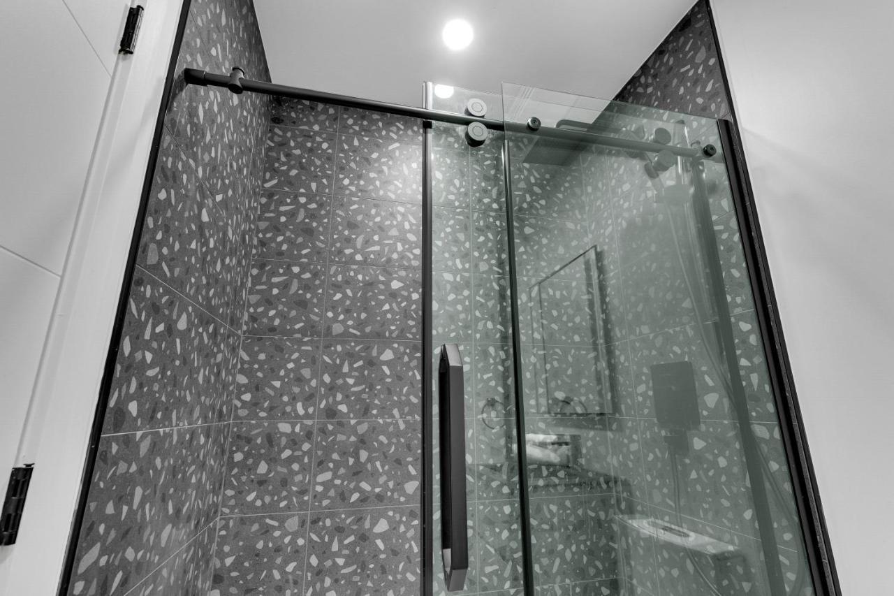 Deluxe Suites Downtown מונטריאול מראה חיצוני תמונה